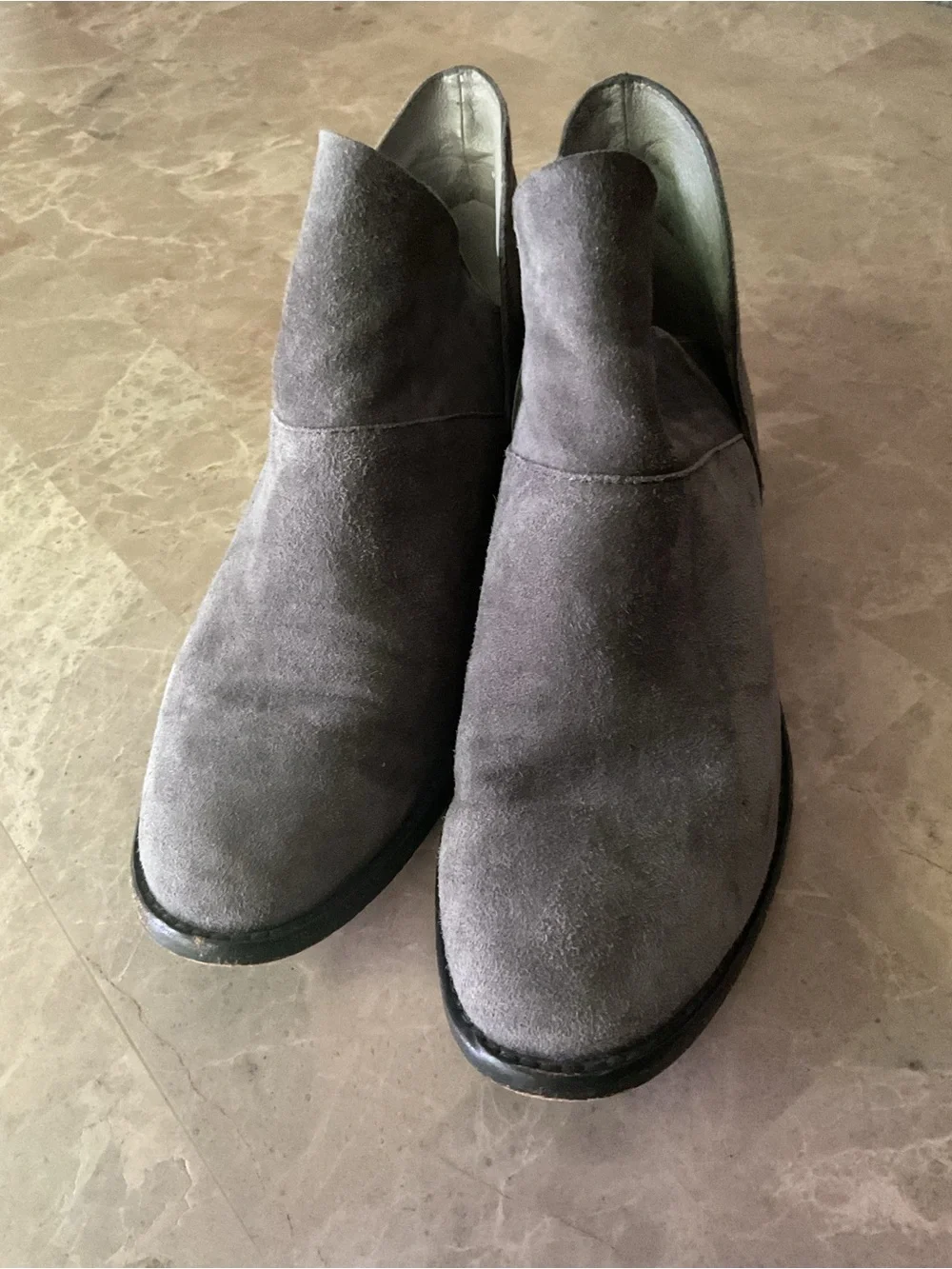 Eileen Fisher Grey Graphite Leaf Suede Ankle Boots Sz 7 Vero cuccio